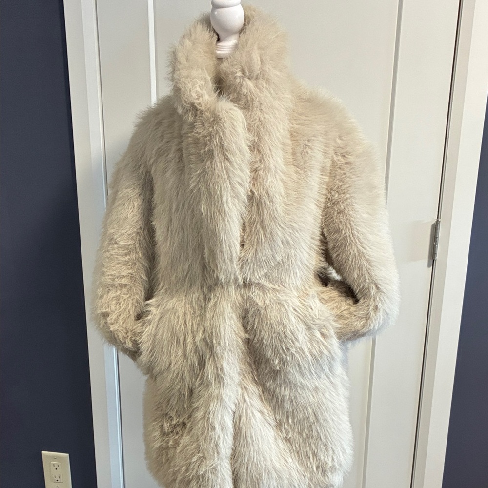 Zara Yeti Coat in Cream - size oversized XS